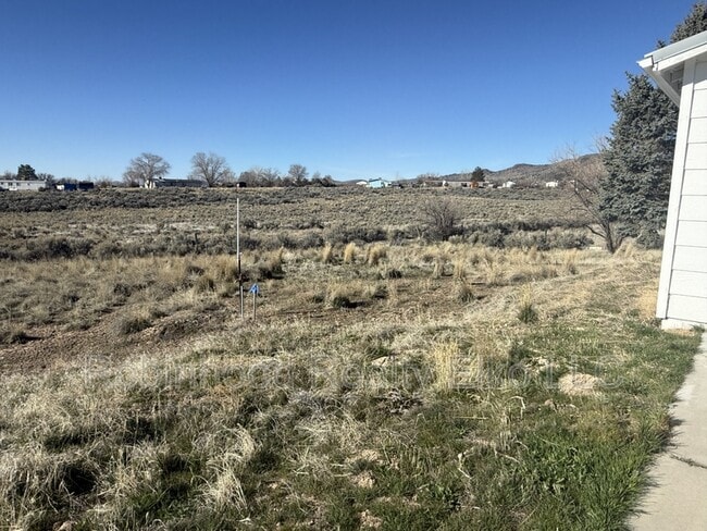 Building Photo - 300 Rustic Dr