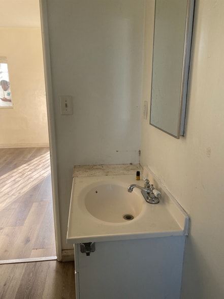 Building Photo - 11528 Adco Ave