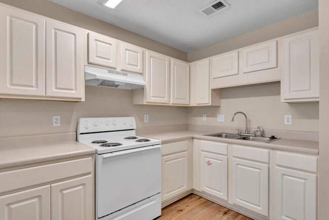 Building Photo - 770 Rockport Ct