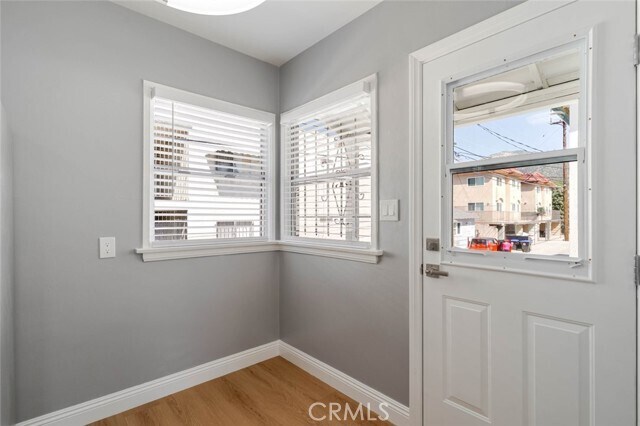 Building Photo - 1051 Western Ave