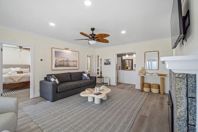 Building Photo - 3424 Carlsbad Blvd