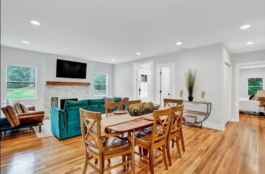 Building Photo - 1571 Blvd Lorraine SW