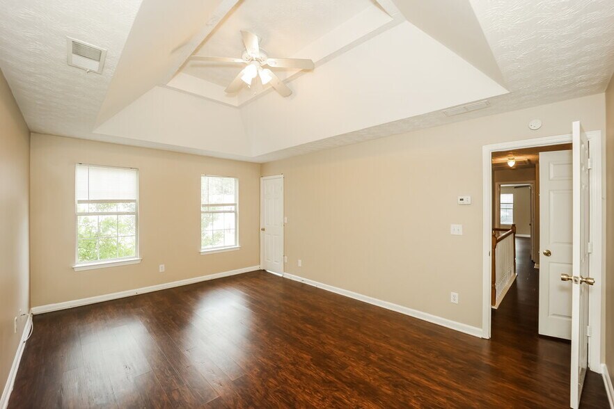 Building Photo - 8639 Glendevon Ct