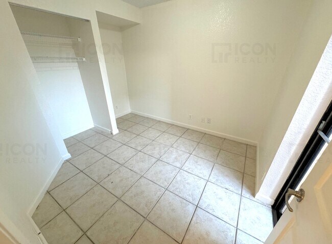 Building Photo - 8189 Thames Blvd