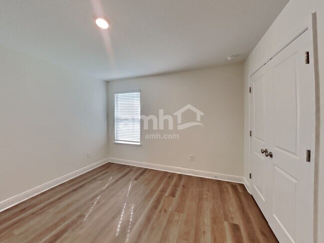 Building Photo - 27120 St Andrews Ave