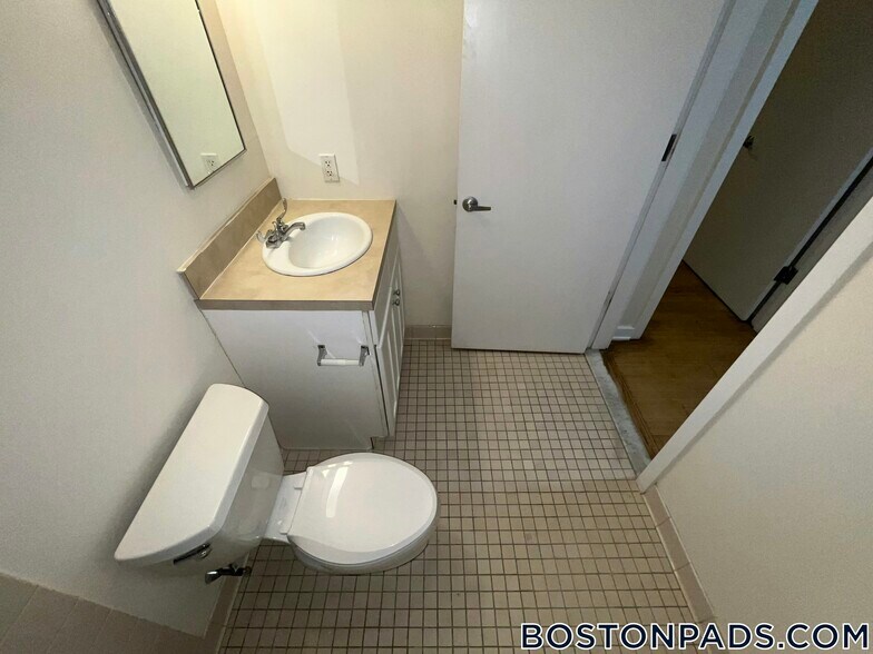 Building Photo - 40 Boylston St