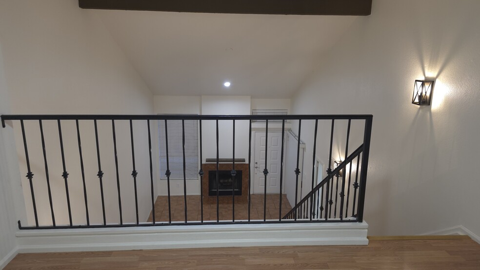 Loft - 1717 E Union Hills Dr