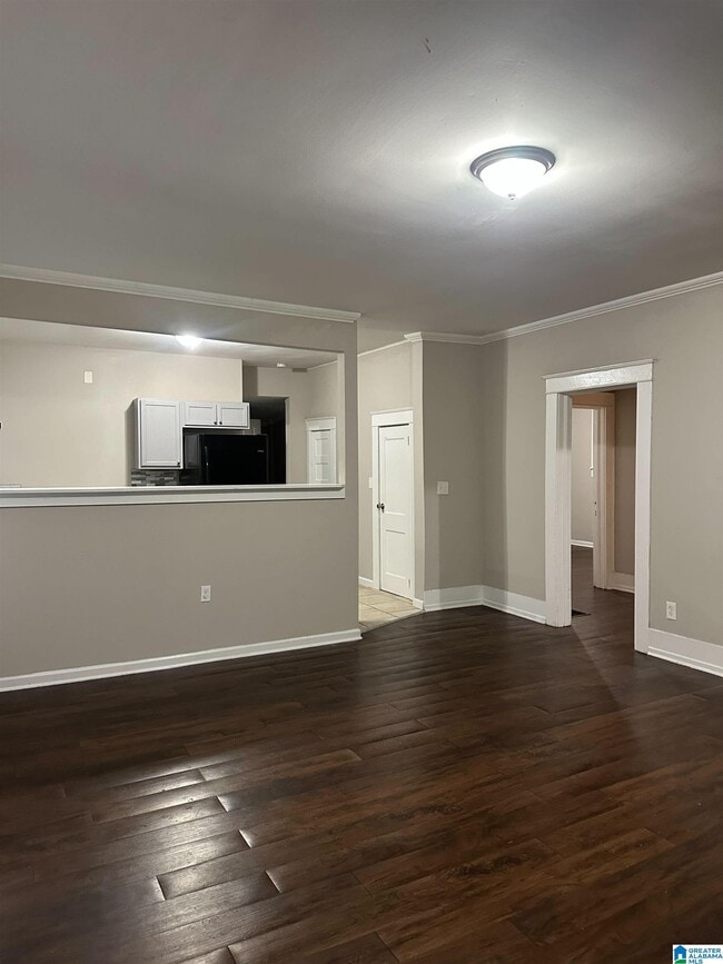 Building Photo - 1731 Exeter Ave