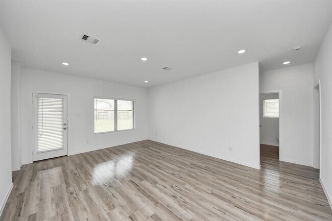 Building Photo - 5106 Marlin Reef Dr