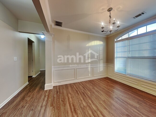 Building Photo - 2313 Worrall Hill Dr