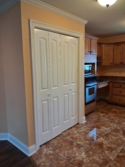 pantry - 3447 Derby Pl