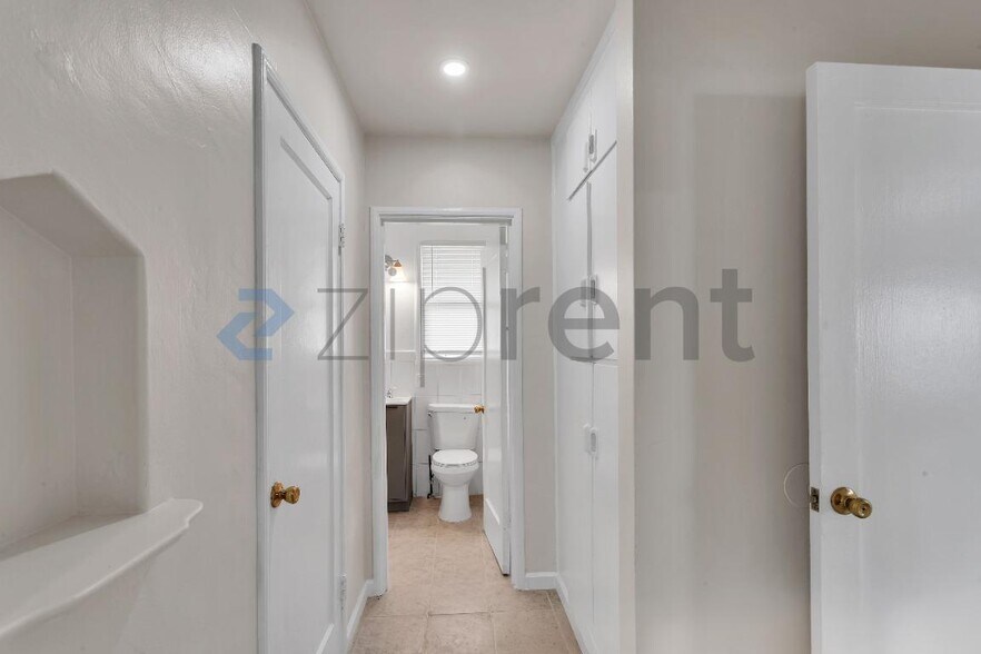 Building Photo - 2012 Cavallo Rd