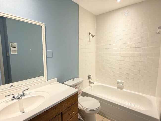 Building Photo - 8523 Hearth Dr