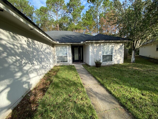 Building Photo - COMING SOON – 3 Bedroom, 2 Bathroom Single...