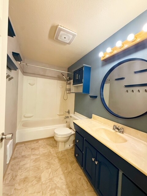 Building Photo - 13590 NW Coho Run