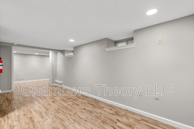 Building Photo - 1438 Meridian Pl NW