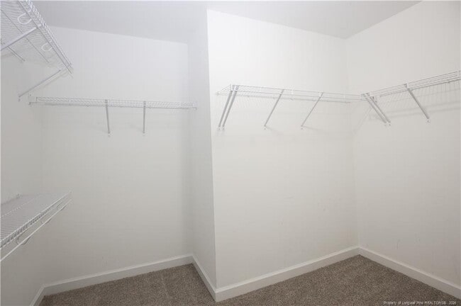 Building Photo - 5709 Pondhaven Dr