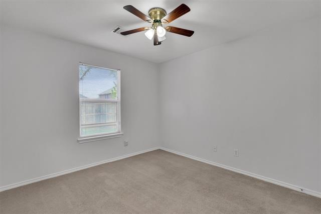 Building Photo - 712 Riverhead Dr