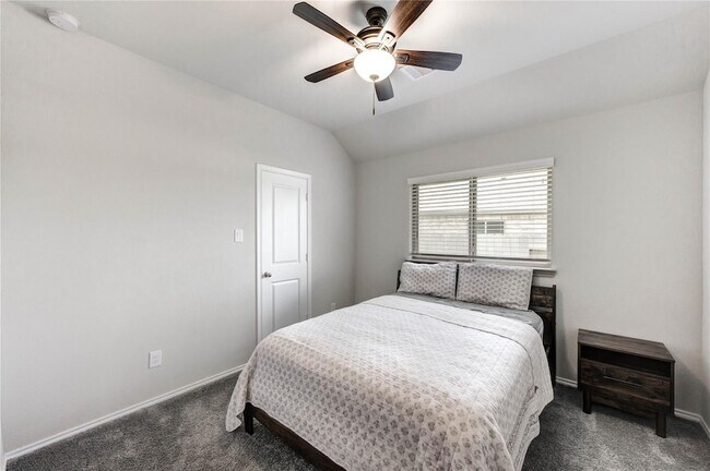 Building Photo - 4806 Cedar Butte Ln