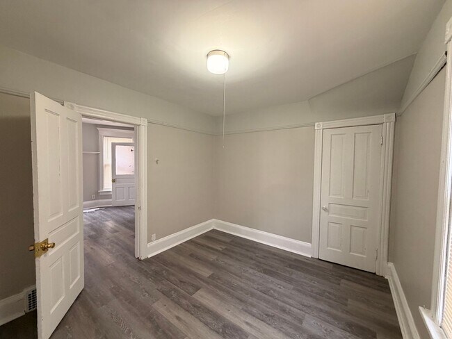 Building Photo - Washington Heights