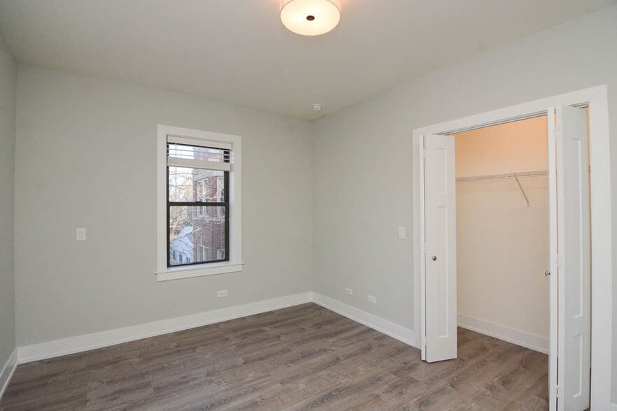 Building Photo - 818 Crain St
