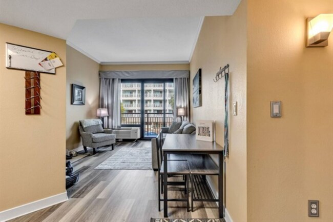 Building Photo - 2710 N Ocean Blvd