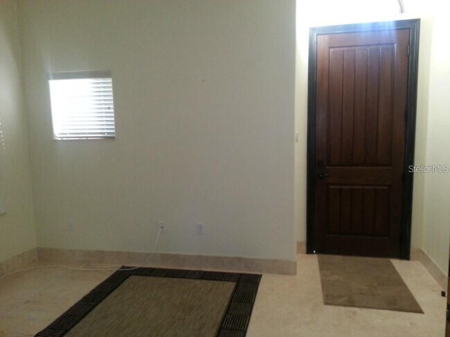 Building Photo - 1953 Freedom Dr