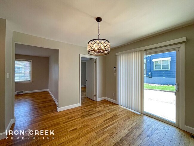 Building Photo - 21 Brevard Rd