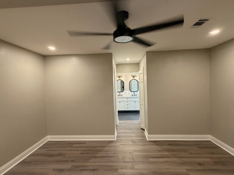 Master Bedroom - 7242 Dogwood Terrace Dr
