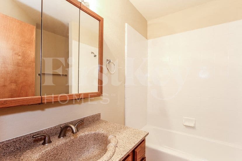 Building Photo - 5205 W Aster Dr