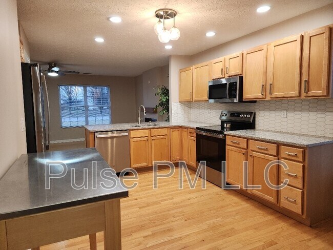 Building Photo - 3234 Campaign Dr