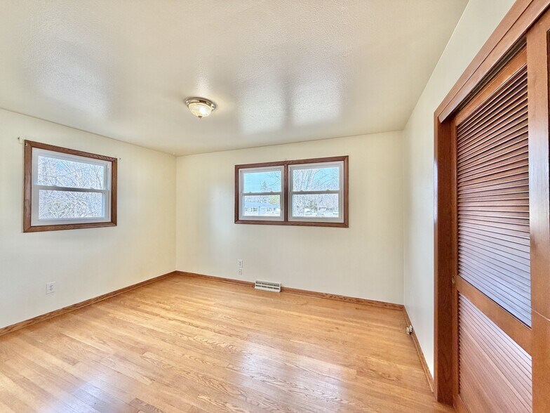 Building Photo - 3324 Ruger Ave