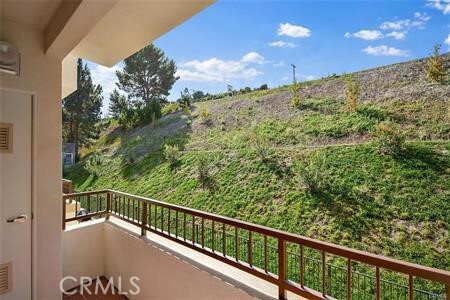 Building Photo - 627 Deep Valley Dr