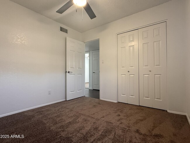 Building Photo - 564 S Creston