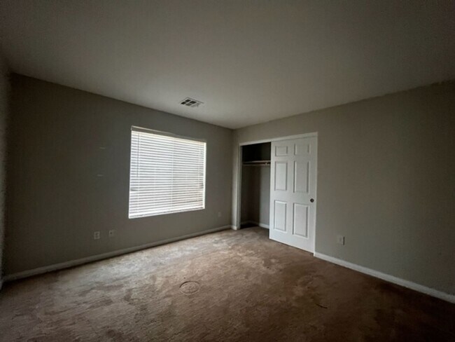 Building Photo - Welcome to this stunning 3-story home loca...