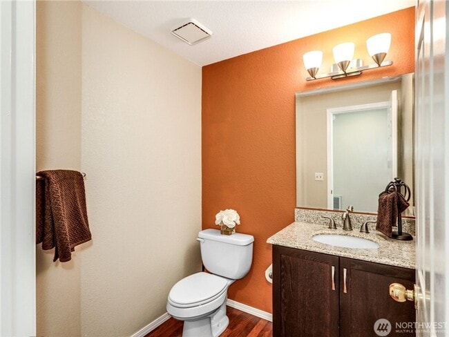 Building Photo - 3bd/2.5ba Woodinville House
