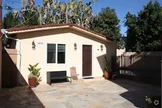 Building Photo - 10757 Aqua Vista St