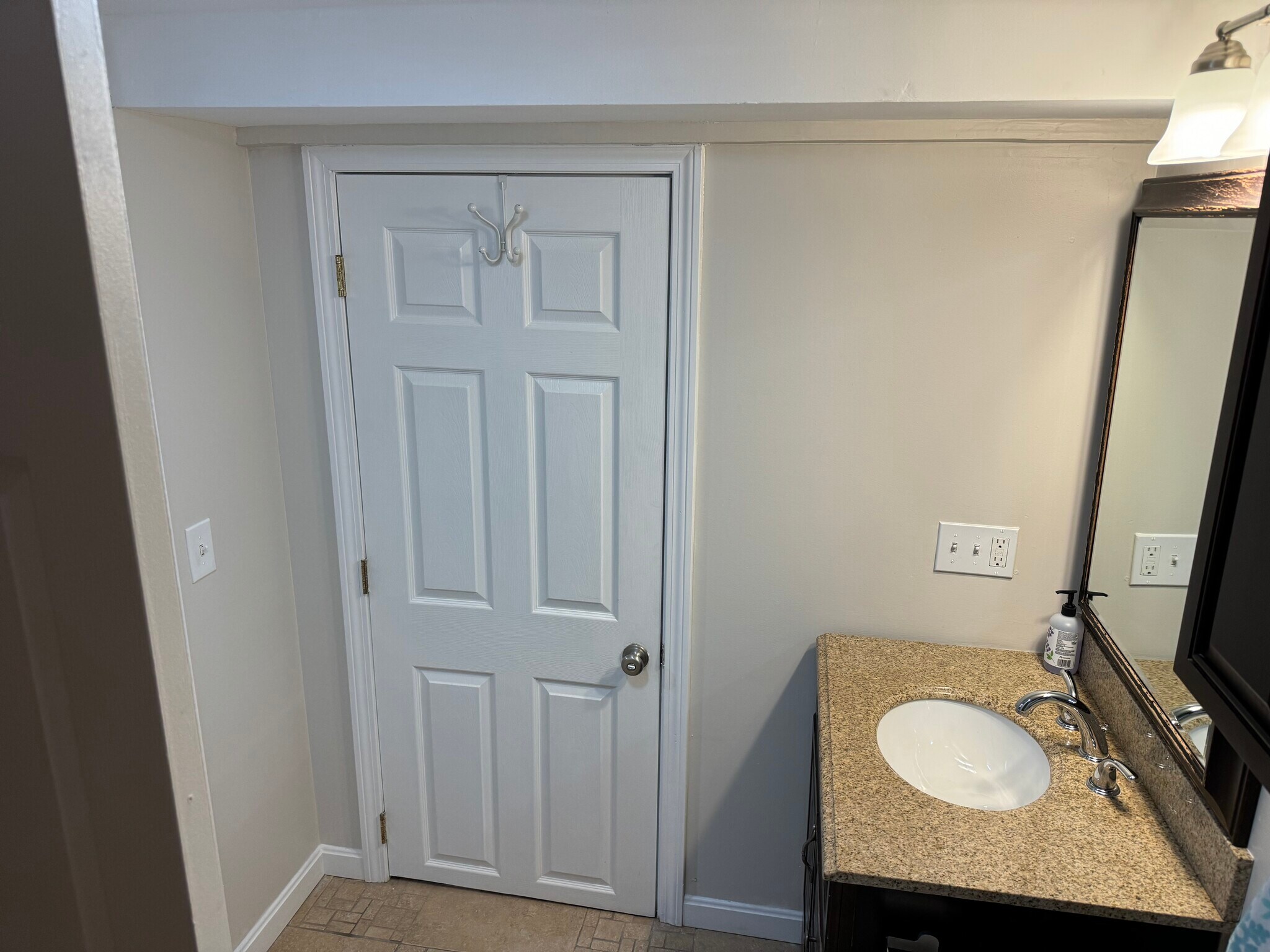 Building Photo - 171 Foster St