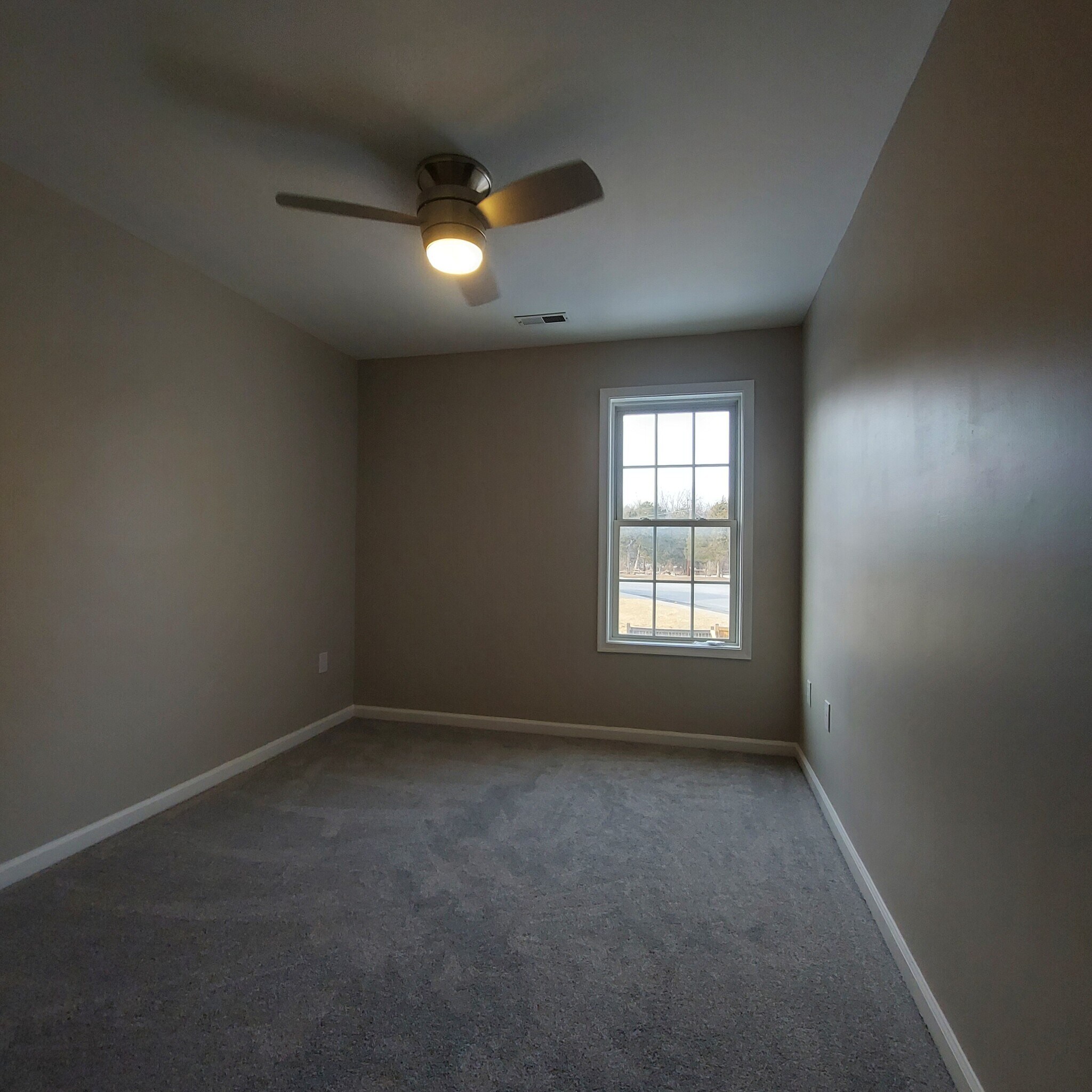 Building Photo - 102 Kadies Ln