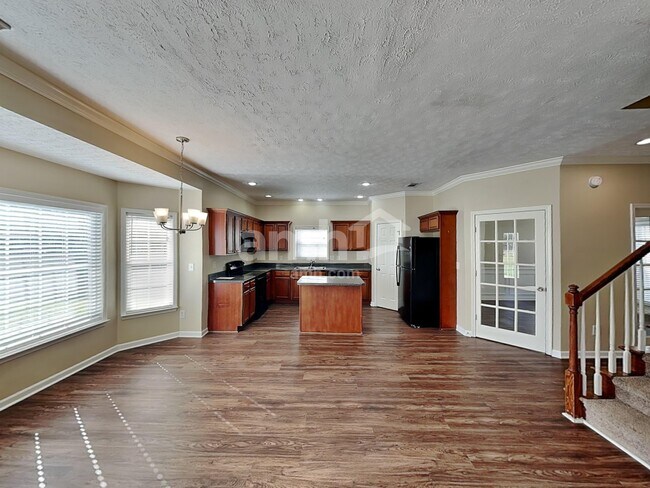 Building Photo - 2018 Fiona Way