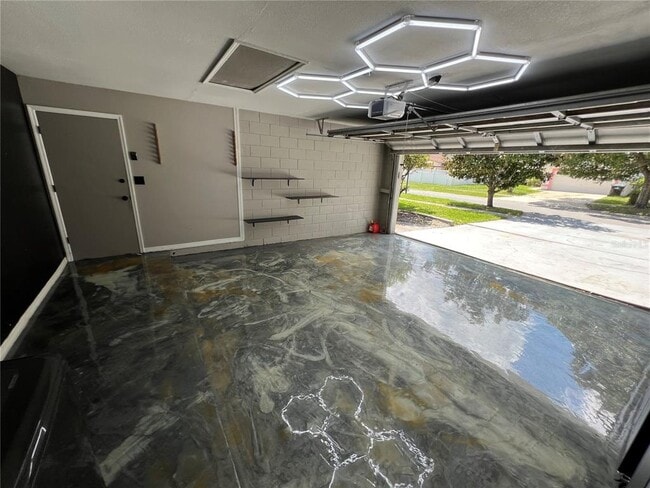 Building Photo - 11731 Cuxham Dr