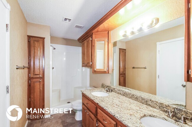 Building Photo - 417 Cypress Dr