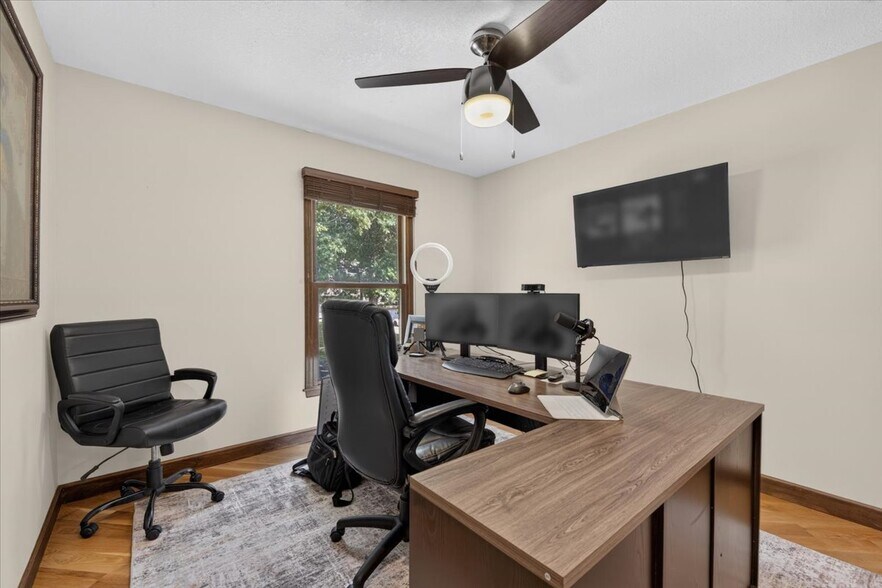 Building Photo - 9002 Swarner