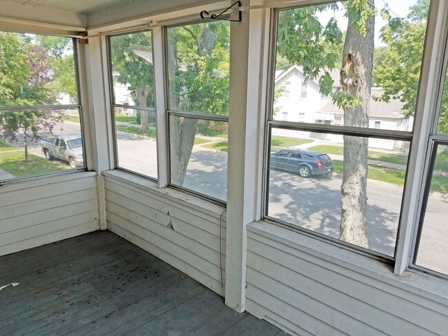 Building Photo - nre317