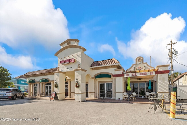 Building Photo - 2700 N Hwy A1A