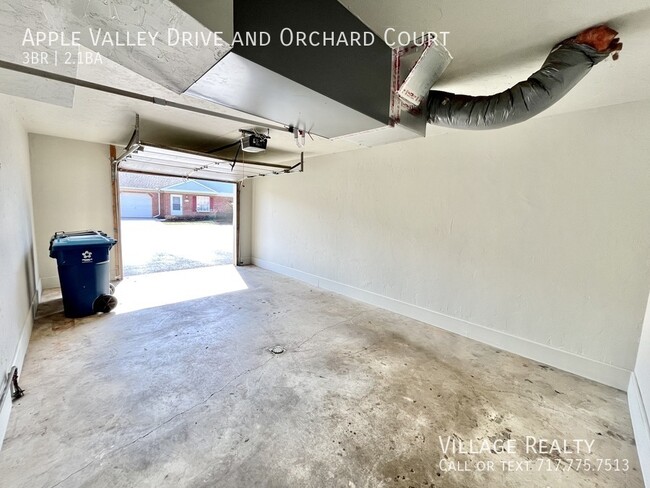 Building Photo - 910 Apple Valley Dr
