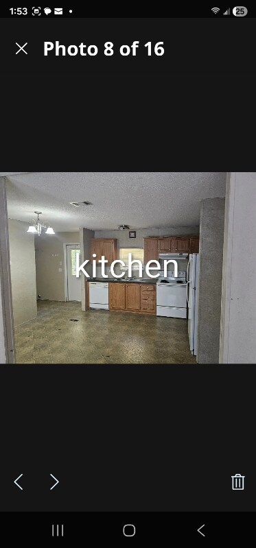 Building Photo - 233 Tracer Ave