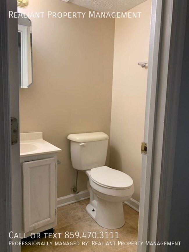 Building Photo - 108 Floyd Ct