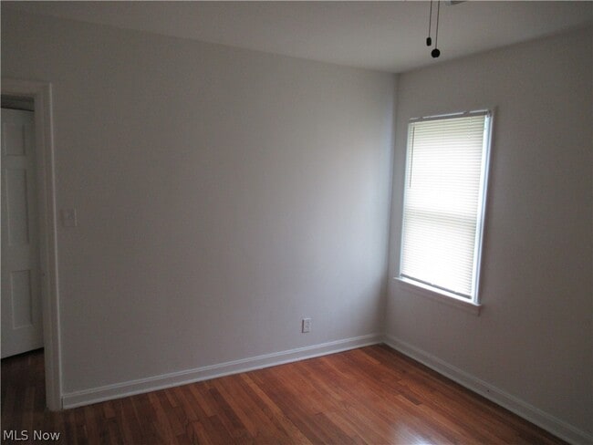 Building Photo - 3824 E Antisdale Rd
