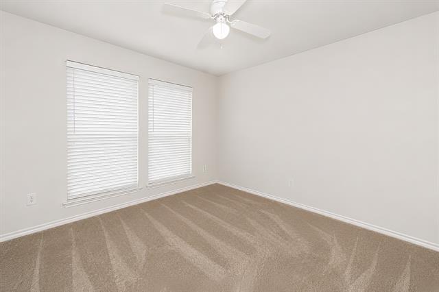 Building Photo - 2230 Park Hurst Dr